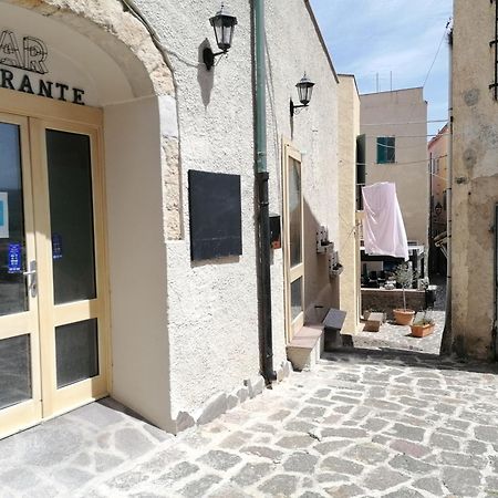Cielo E Mare: Charming Seaside Retreat in Old Village Heart Castelsardo Exterior photo